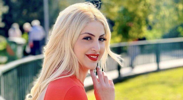 Έλενα Παπαμεθοδίου: Πιο καυτή από ποτέ σε παραλία της Λάρνακας!