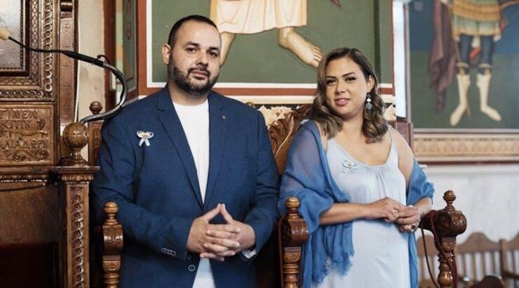 Θεόδουλος Κουλλαπή: Ο Κύπριος παρουσιαστής υιοθέτησε τον γιο της γυναίκας του [βίντεο]