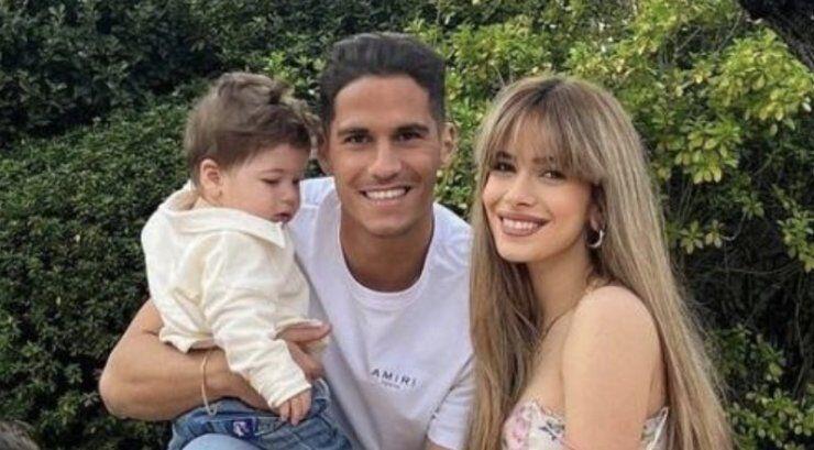 Πιέρος Σωτηρίου: Παιχνίδι στην πισίνα με τα παιδιά του στο πιο εξωτικό μέρος της Ιαπωνίας