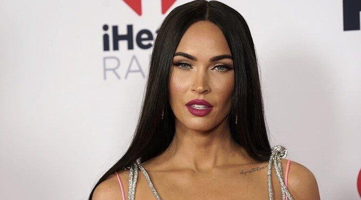 Megan Fox: Ξεφορτώθηκε το τατουάζ του πρώην της και μας το δείχνει περήφανα [εικόνα]