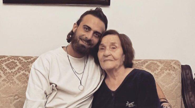 Mάριος Πρίαμος: Μας συστήνει τη γιαγιά του στη Θεσσαλονίκη με ένα τρυφερό βίντεο