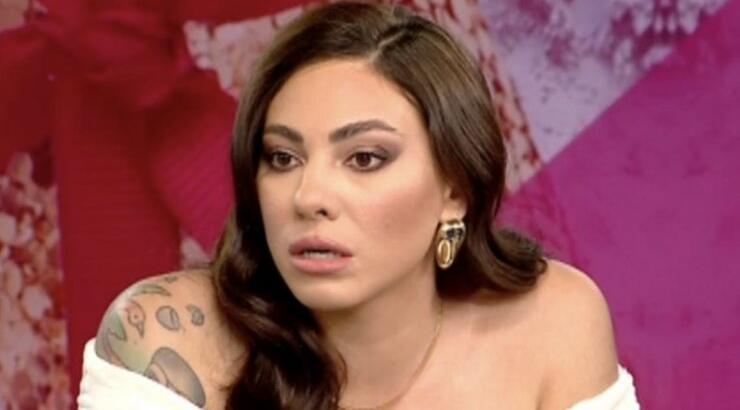 Ξέσπασε με δάκρυα η Βαλαβάνη: "Έλεγαν τόσο χρόνια πως είμαι έγκυος και έπρεπε να λογοδοτήσω στον πατέρα μου"