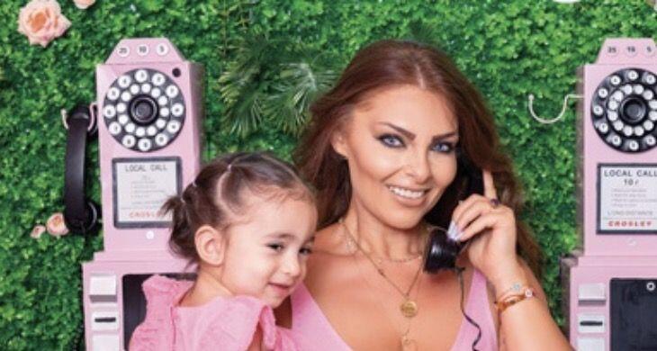 Έλια Ιωαννίδου: Ξύπνησε αγκαλιά με την κόρη της [εικόνες]