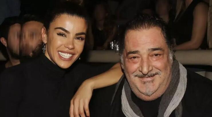 Ειρήνη Παπαδοπούλου: Δακρυσμένη μέσα στο αυτοκίνητο της φεύγοντας από την κηδεία του Καρρά