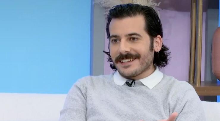 Bασίλης Χαραλάμπους: Αποκάλυψε το χειρότερο ραντεβού του - "Τη στιγμή που πήγαμε να φιληθούμε με..."