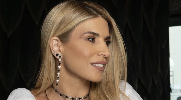 Έλενα Ανδρέου: Φωτογράφισε τον μεγάλο της γιο αγκαλιά με τον μικρό του αδερφό και "λιώσαμε"