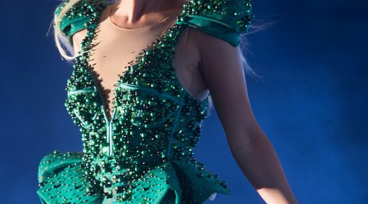 Κατερίνα Στικούδη: Η εντυπωσιακή αλλαγή στο look της! [εικόνες]