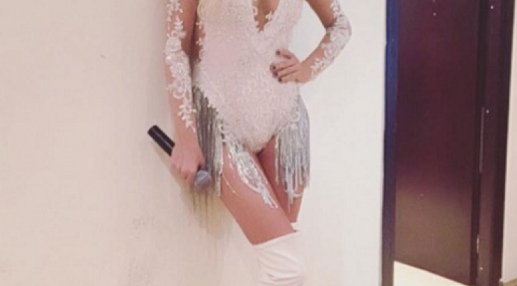 Κατερίνα Στικούδη: Ποια Κύπρια σχεδιάστρια επέλεξε για την πρεμιέρα της!