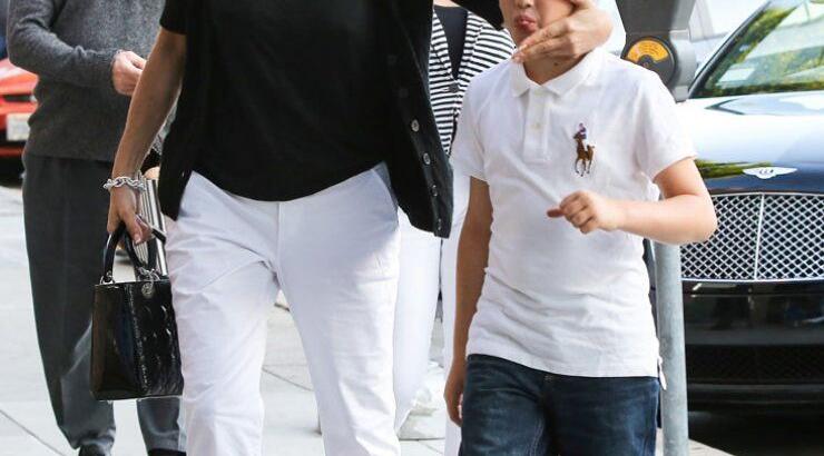 Sharon Stone: Είναι ή όχι ζευγάρι με τον Banderas; [εικόνες]