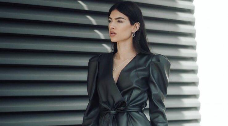 Βρήκαμε πόσα κοστίζει το δερμάτινο φόρεμα της Άντρεας Κυριάκου 