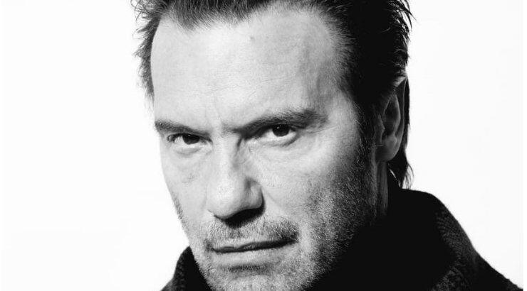 Στράτος Τζώρτζογλου: Μίλησε για τη σεξουαλική παρενόχληση που δέχθηκε στην παιδική του ηλικία