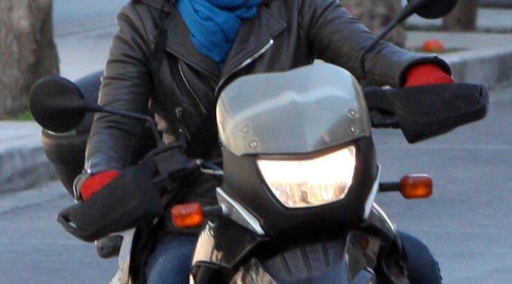 Δανάη Στράτου: Η easy rider σύζυγος του Βαρουφάκη [εικόνες]