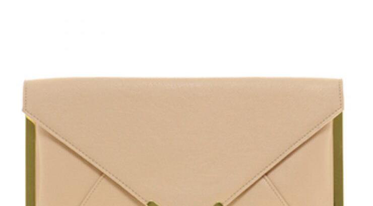 Κομψή και διαχρονική...