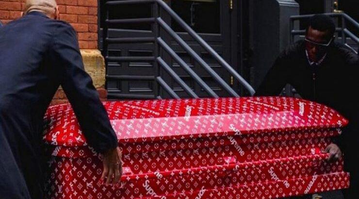 Το είδαμε και αυτό! Louis Vuitton φέρετρο