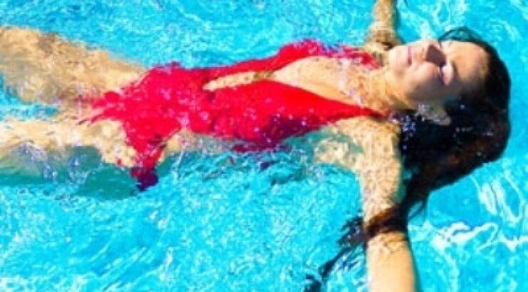 Τι πρέπει να κάνετε αν πάθετε κράμπα στα ανοιχτά