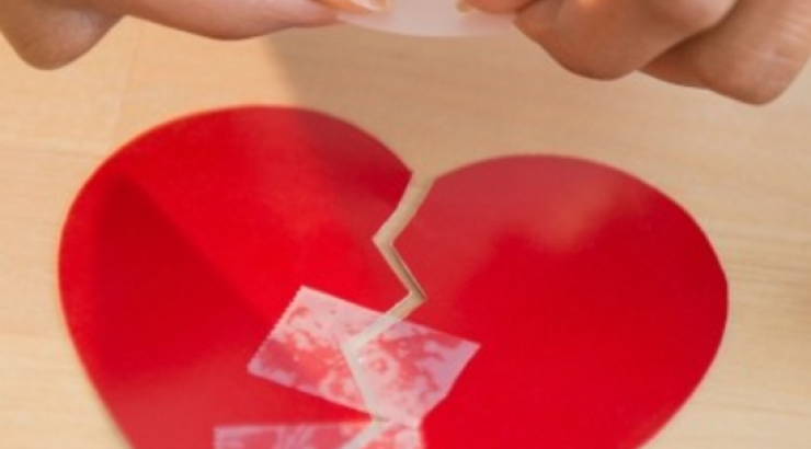 Αυτός είναι ο λόγος που οι άνθρωποι μένουν στη σχέση ενώ έχει τελειώσει!