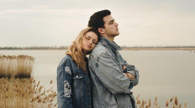 Ου μπλέξεις με δεσμευμένο!