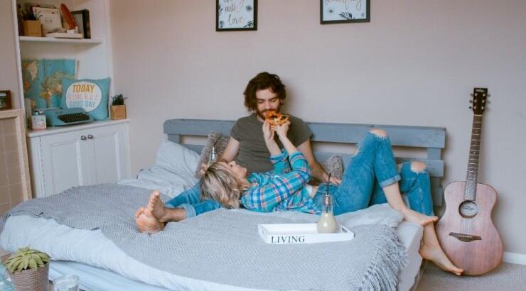 Οι επτά κλασσικές στάσεις ύπνου των ζευγαριών και η ανάλυσή τους!