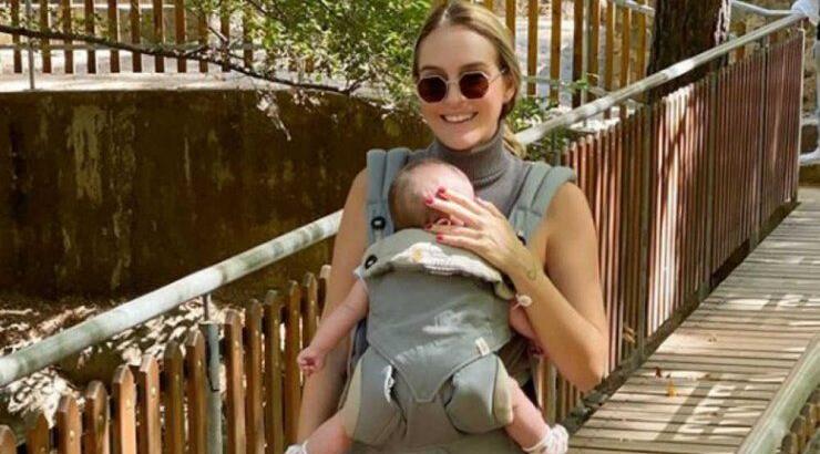 Σύλβια Μαυροπούλου: Το υπέροχο στιγμιότυπο από τη βάπτιση της κόρης της που είδαμε για πρώτη φορά