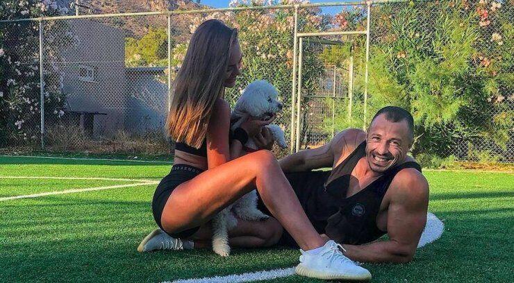 Σε κατάσταση σοκ η σύντροφος του επώνυμου Έλληνα που δολοφόνησαν στην Βάρη 