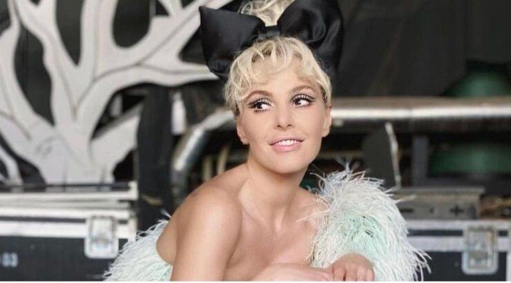 Τάμτα: Γιόρτασε τα γενέθλια της στην αγκαλιά της κόρης της και του συντρόφου της [εικόνες]