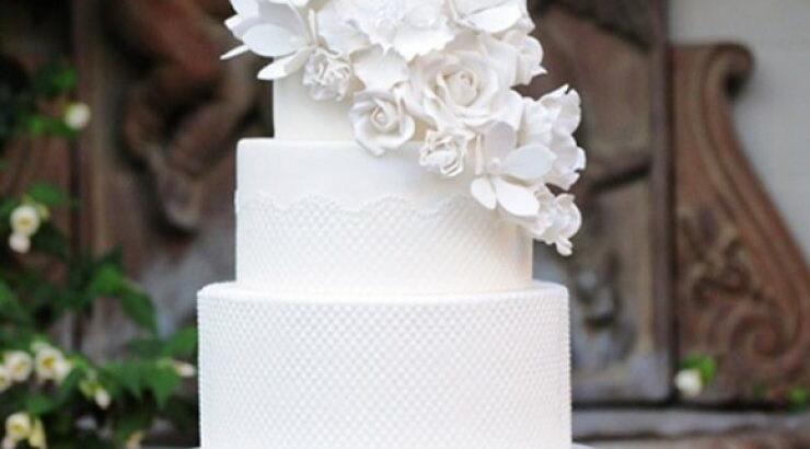Τάσεις Γάμου: Γαμήλια τούρτα με δαντέλα