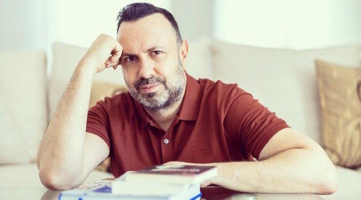 Τάσος Τρύφωνος: Δεν πάει το μυαλό σας με ποιον Hollywoodιανό ηθοποιό του έλεγαν ότι μοιάζει!