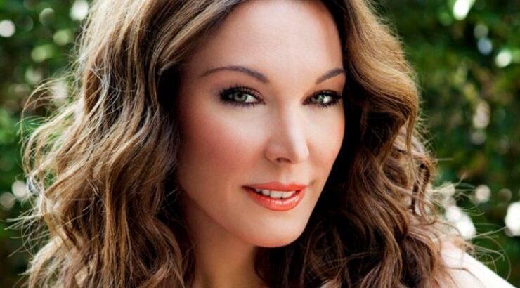 Η ξανθιά που "χωρίζει" Στεφανίδου και Ευαγγελάτο