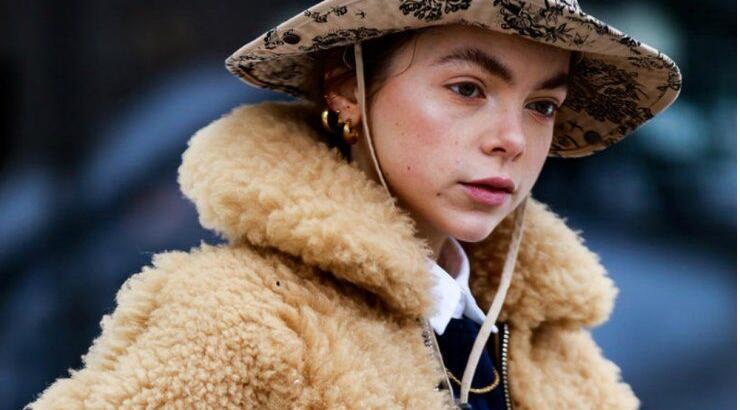 Το teddy bomber jacket για τις χειμωνιάτικες σου βόλτες