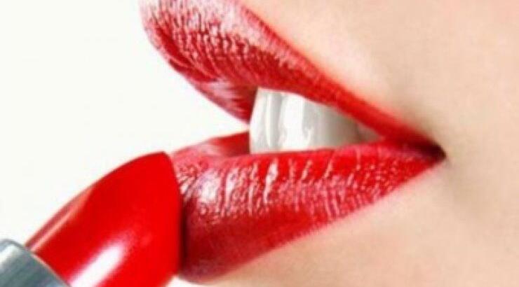 Τα προβλήματα υγείας που φαίνονται στα χείλη σας   