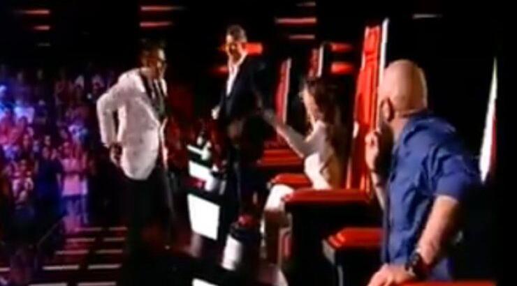 Το «ατύχημα» του Γιώργου Λιάγκα στο The Voice: Τι συνέβη; [βίντεο]