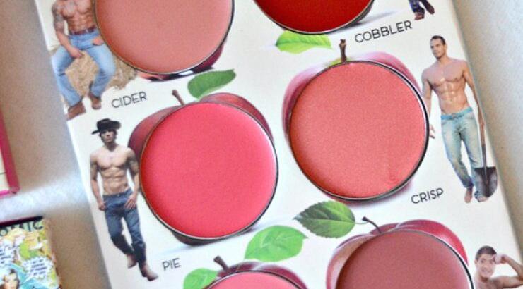 Τα προϊόντα The Balm στα πολυκαταστήματα Debenhams!