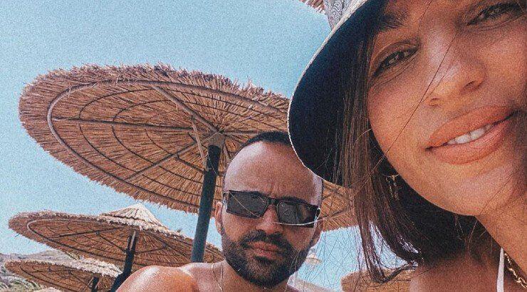 Θέλξια Βαλέρια Φραγκούδη – Χριστίνος Πίπης: Χόρεψαν στην αμμουδιά μέρος της χορογραφίας του γάμου τους!