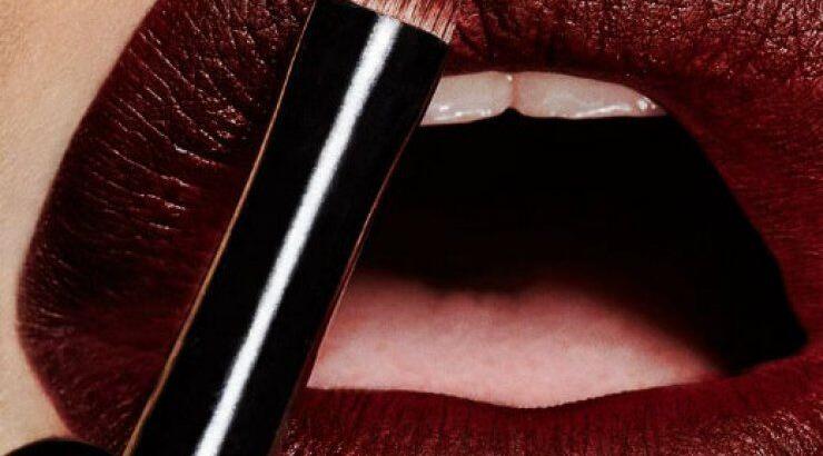 5 tips για εντυπωσιακά βαμμένα χείλη