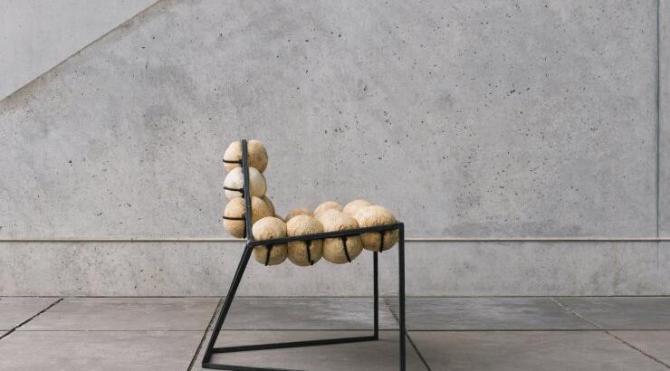 Έπιπλα από… εντόσθια