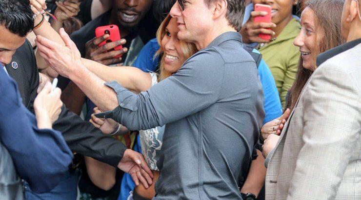 Ο Tom Cruise λάτρης των selfie [εικόνες]