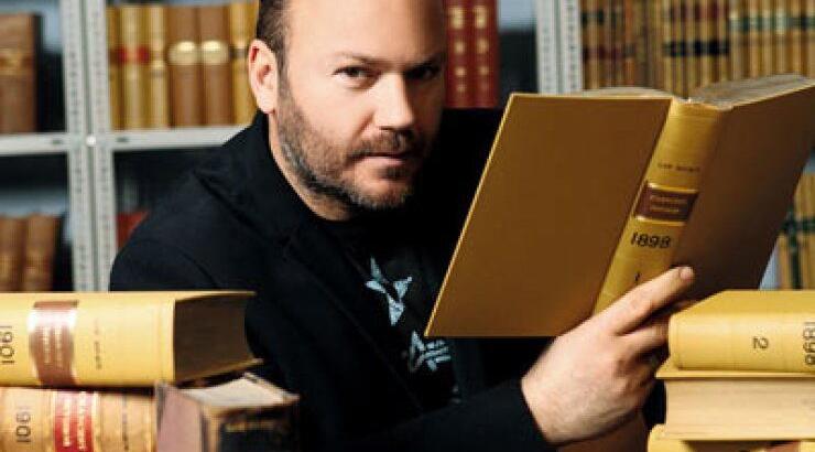 Τόνυ Δημητρίου: Πόσο έχει αλλάξει η καθημερινότητα του λόγω της οικονομικής κρίσης;