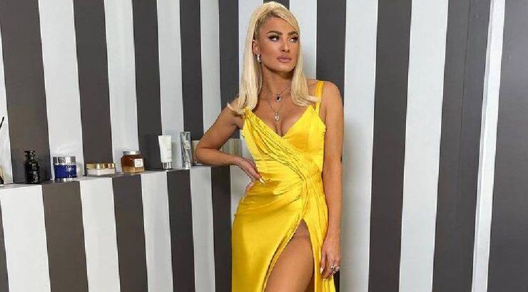 Βήμα - βήμα το everyday makeup look της Ιωάννας Τούνη