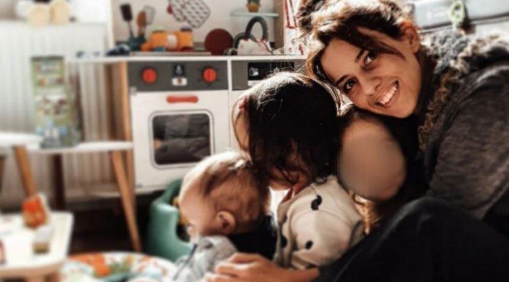 Νατάσα Τούρζα: Μοιράζεται μαζί μας την εμπειρία της προωρότητας δείχνοντάς μας την κόρη της στη θερμοκοιτίδα