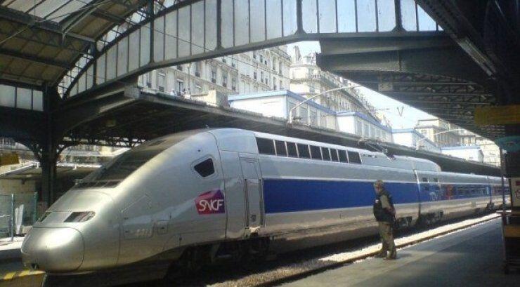 Γαλλία: Παρήγγειλαν 2 χιλ. τρένα αλλά... δεν χωράνε 