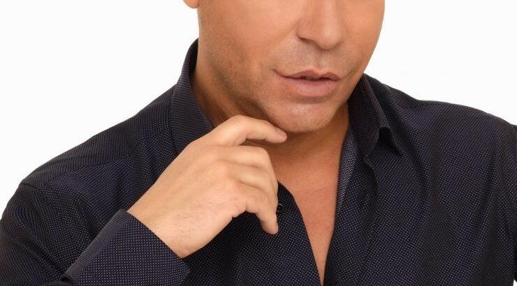 Δείτε τον αδερφό του Τρύφωνα Σαμαρά και δεν θα το πιστεύετε! 