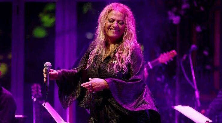 Ελένη Τσαλιγοπούλου: Η πρώτη εμφάνιση χωρίς γυαλιά μετά από 7 χρόνια – Το πρόβλημα που την ταλαιπώρησε