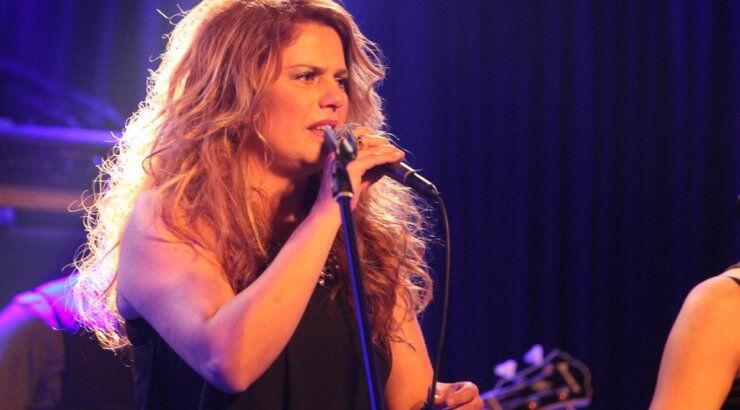 Ελένη Τσαλιγοπούλου: «Μου έκαναν εξορκισμό» [βίντεο]