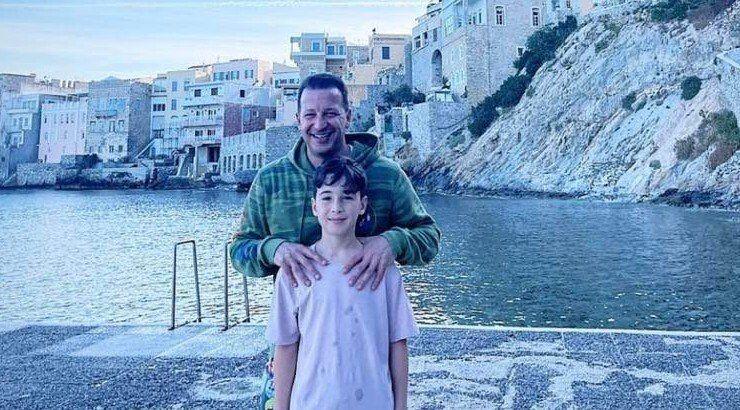 Χρύσανθος Τσουρούλλης: 7 στιγμιότυπα με τον γιο του στη Σύρο! [εικόνες]