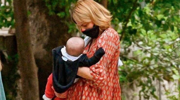 Τζένη Μπαλατσινού: Η πρώτη καλοκαιρινή απόδραση με τον πέντε μηνών γιο της [εικόνα]