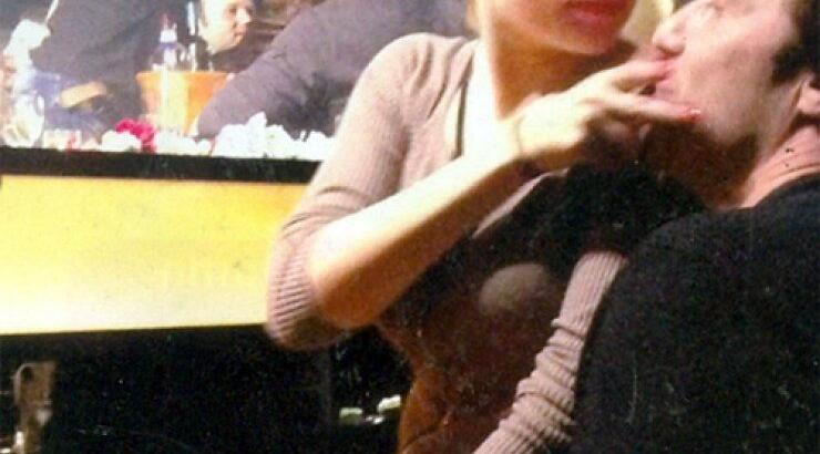 Ο Στράτος Τζώρτζογλου ερωτευμένος στον Π.Παντελίδη!