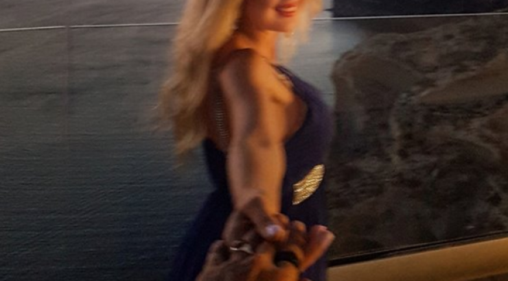 Αυτή είναι η κούκλα σύντροφος γοητευτικού Έλληνα ηθοποιού!