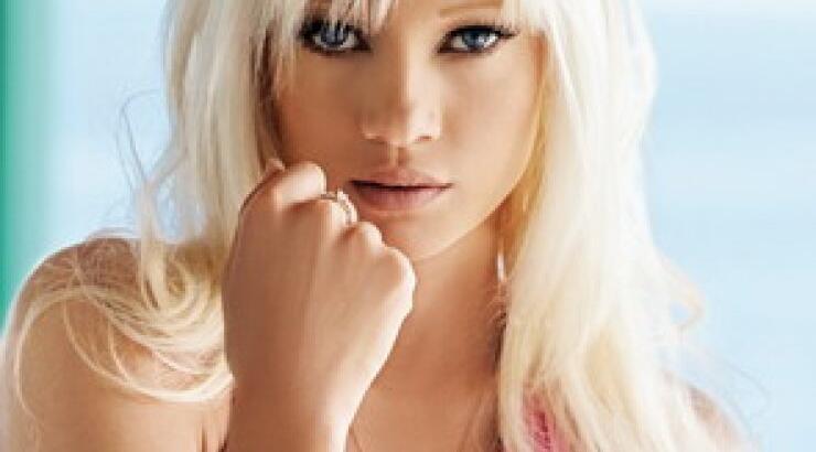 Με ζαρτιέρες η Τζούλια Αλεξανδράτου σε καζίνο [εικόνα]