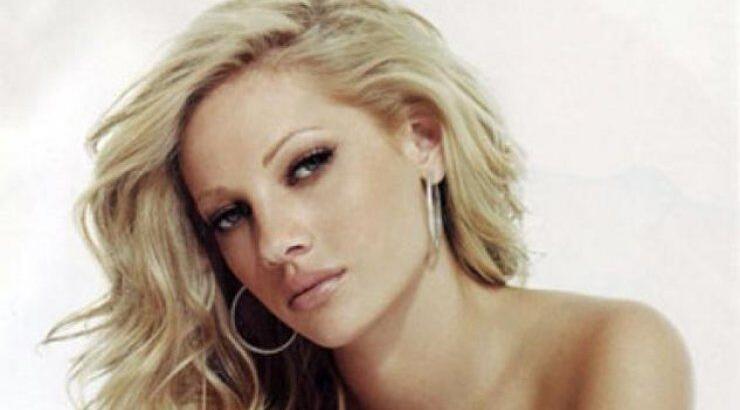 "Έλιωσε" η Τζούλια Αλεξανδράτου!