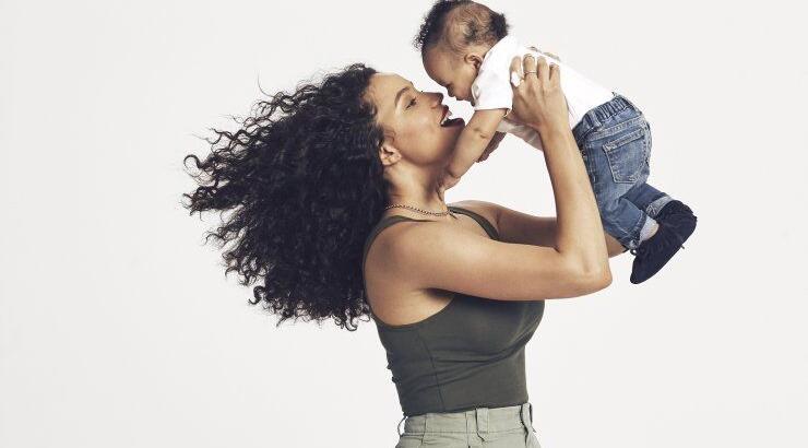 Το GAP γιορτάζει τη μητρότητα με το λανσάρισμα της ταινίας "Mama Said"